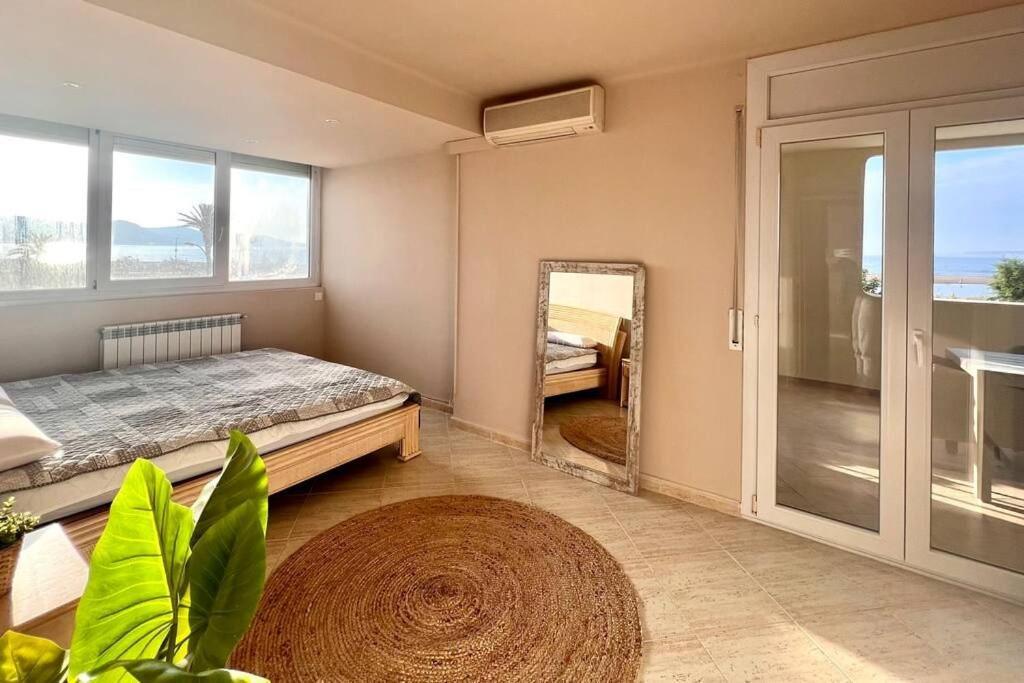 אמפוריבראבה 3Apartamento De Tres Habitaciones מראה חיצוני תמונה