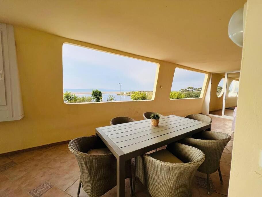 אמפוריבראבה 3Apartamento De Tres Habitaciones מראה חיצוני תמונה
